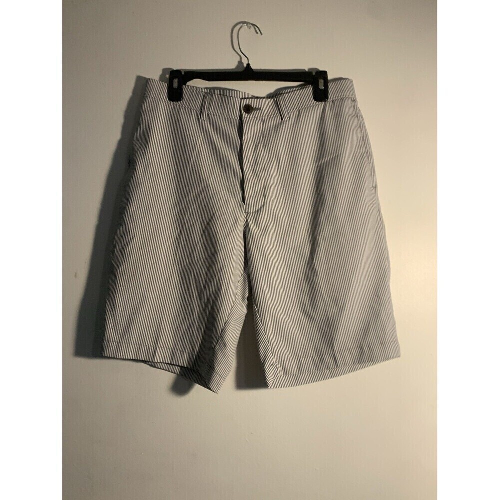 Haggar Men's Shorts Size 32 gray and white‎ striped